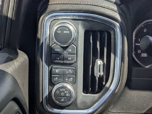 Used 2023 GMC Sierra 2500 AT4 AWD/4WD image 24
