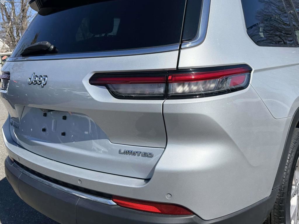 Used 2021 Jeep Grand Cherokee L Limited image 9