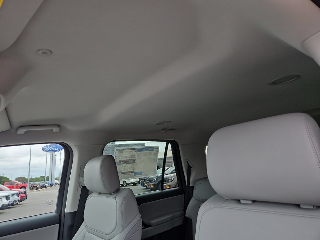 New 2026 Ford Expedition Active RWD image 22