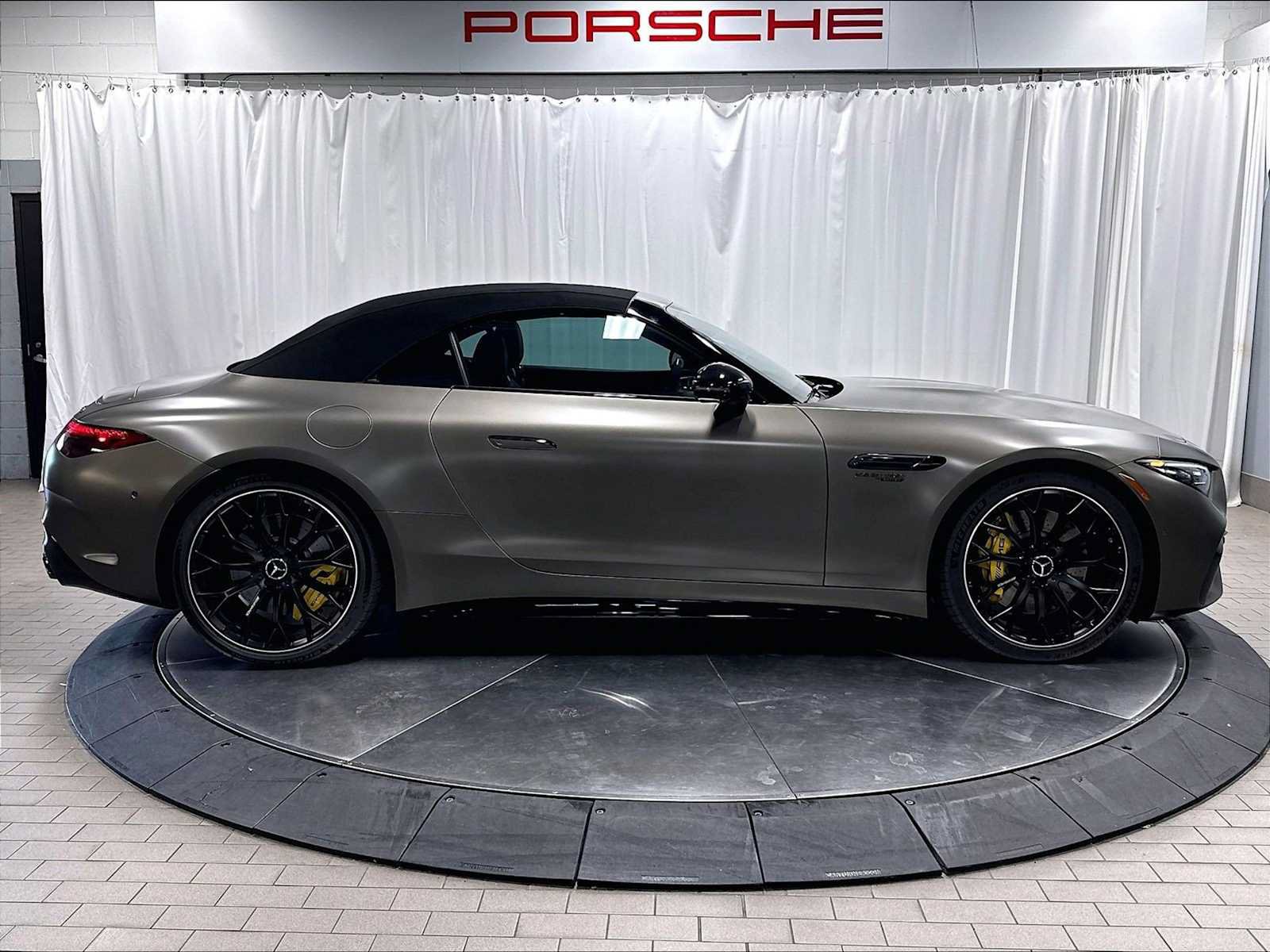 Used 2023 Mercedes-Benz SL 63 AMG 4MATIC image 10