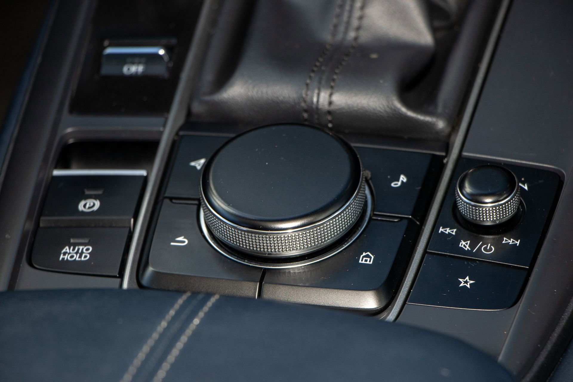 Used 2021 MAZDA CX-30 FWD 2.5 S image 23