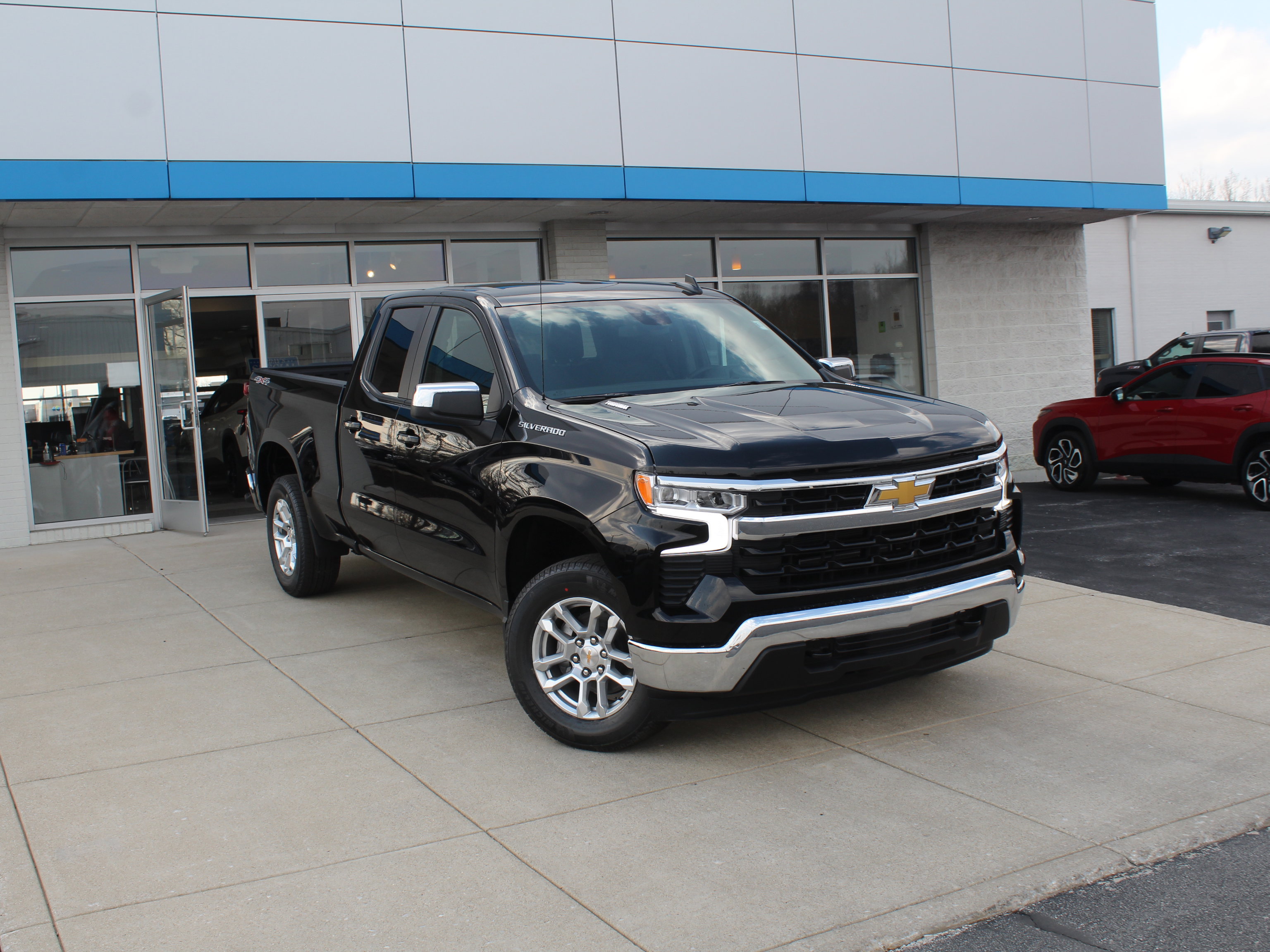 New 2026 Chevrolet Silverado 1500 LT image 2