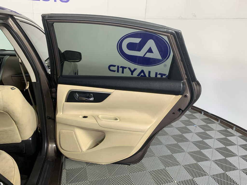 Used 2015 Nissan Altima 2.5 S w/ Sport Value Package image 30