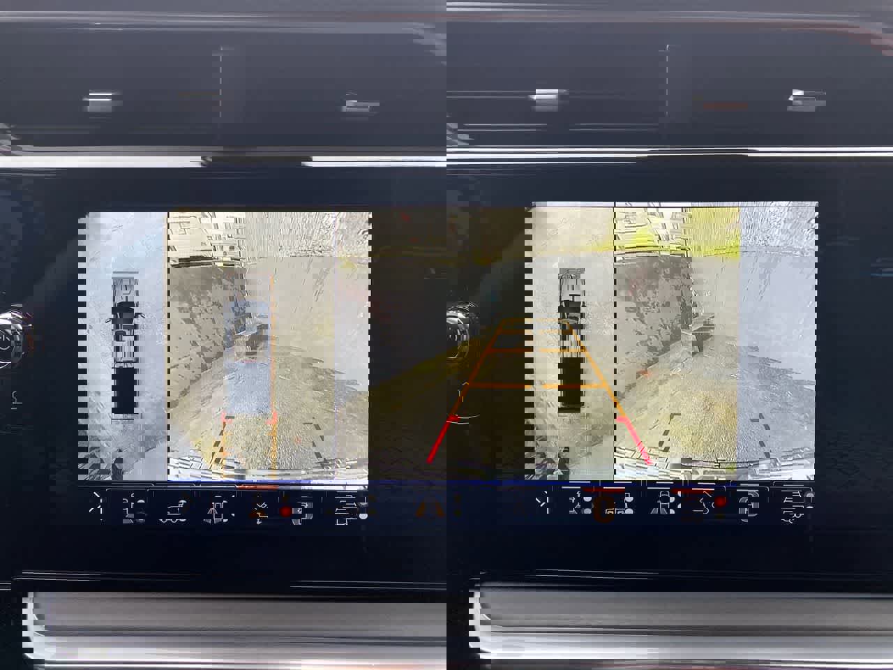 Used 2024 GMC Sierra 3500 Denali Ultimate AWD/4WD image 24