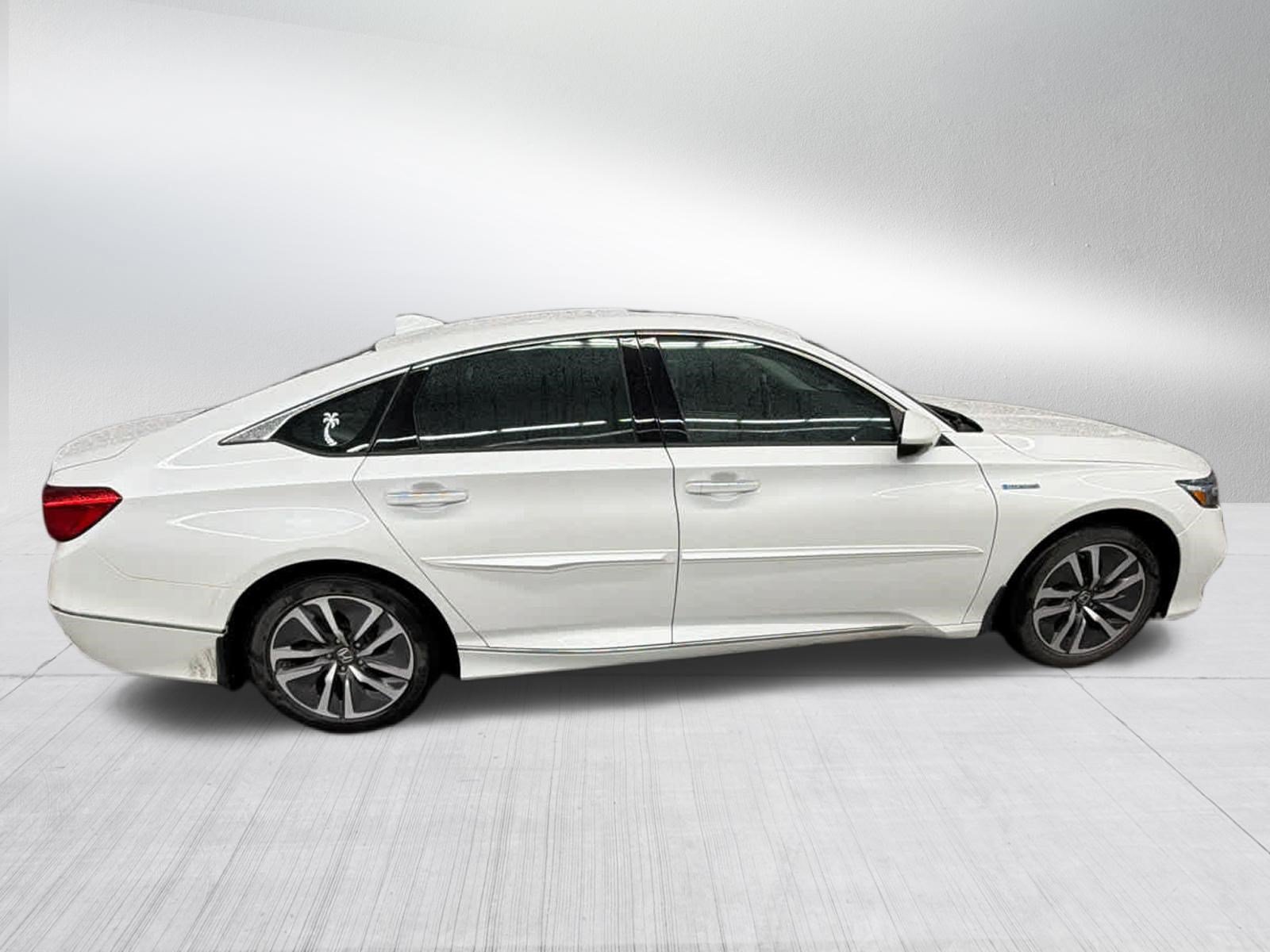 Used 2019 Honda Accord Touring image 5