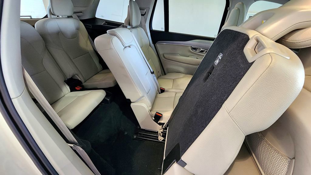 Used 2021 Volvo XC90 T5 Momentum w/ Climate Package AWD/4WD image 58