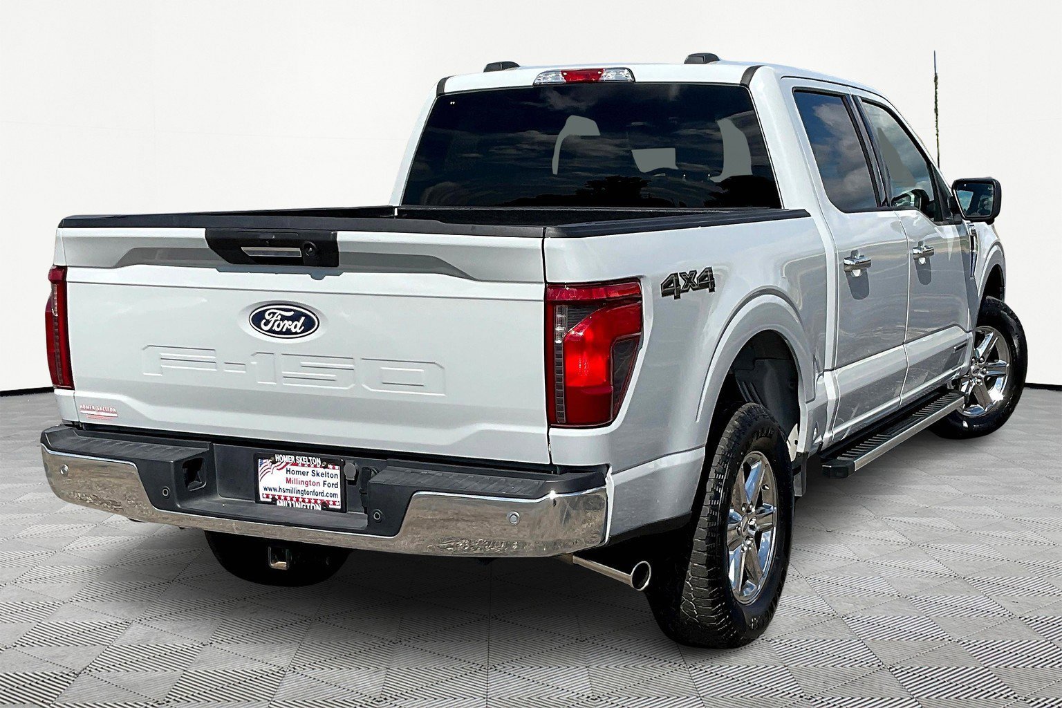 Used 2024 Ford F150 XLT w/ Mobile Office Package image 11