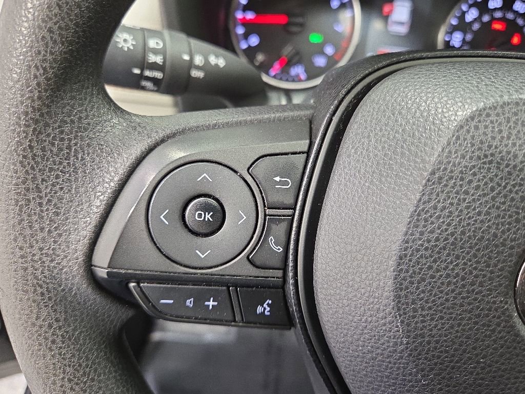 Used 2019 Toyota RAV4 XLE w/ Convenience Package AWD/4WD image 14