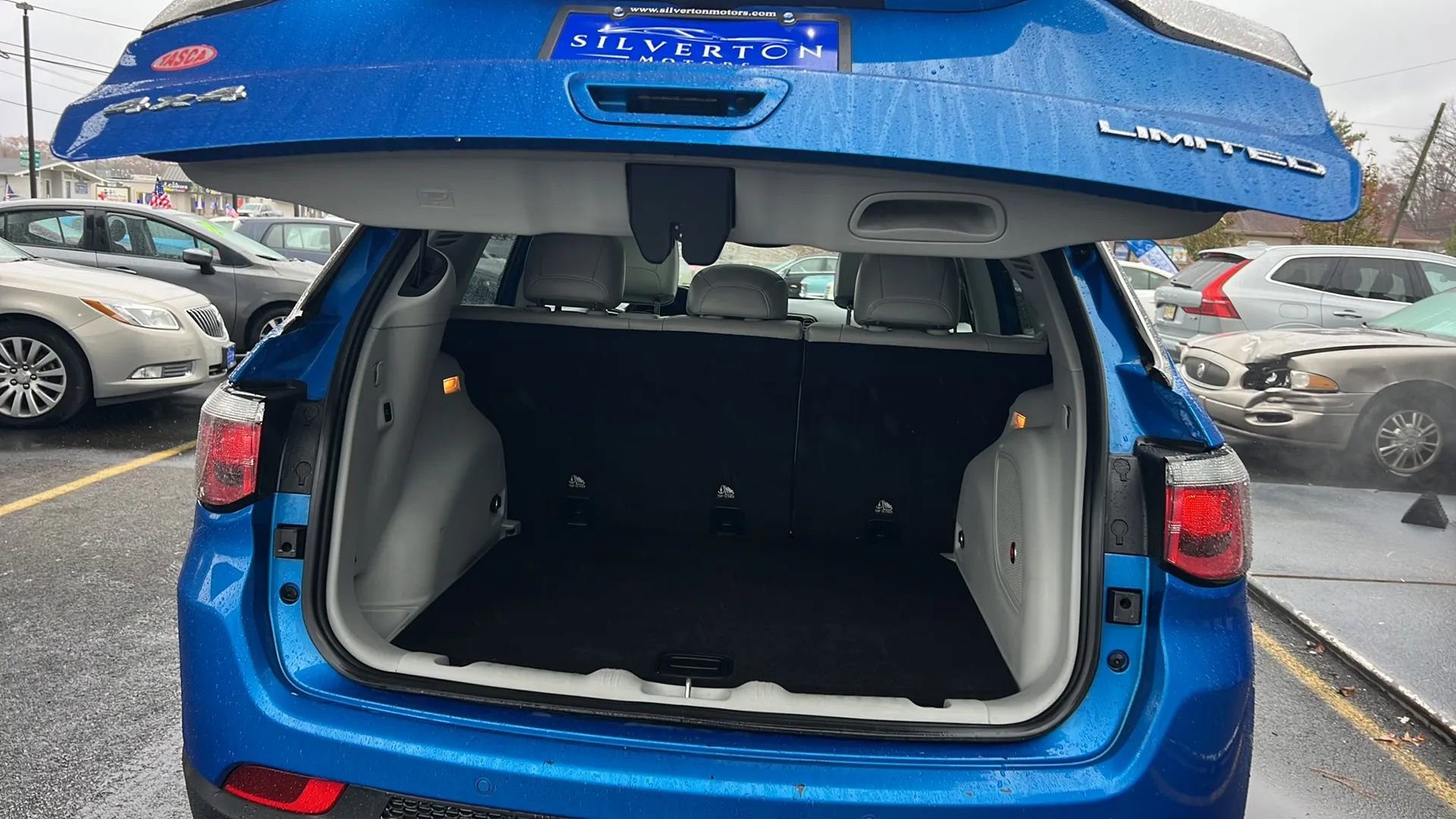 Used 2018 Jeep Compass Limited w/ Navigation Group image 7