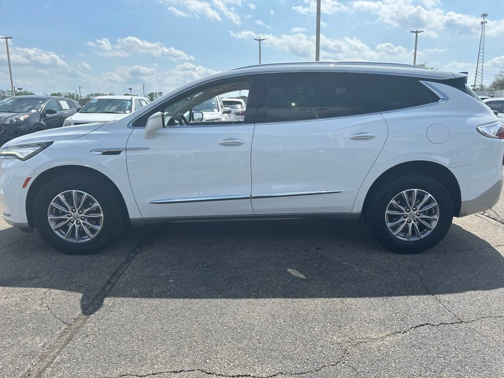 Used 2023 Buick Enclave Essence w/ Trailering Package, 5000 lbs. image 5