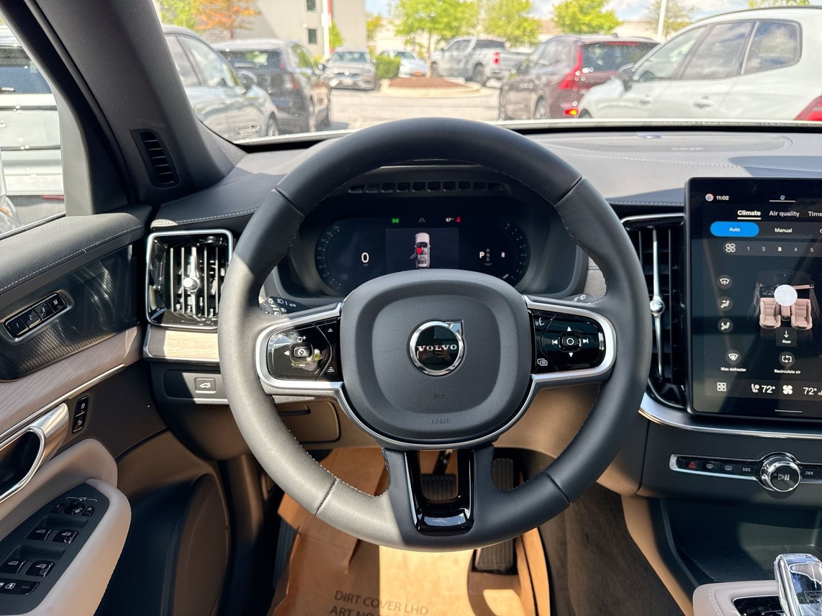 New 2026 Volvo XC90 B6 Plus w/ Protection Package Premier AWD/4WD image 16