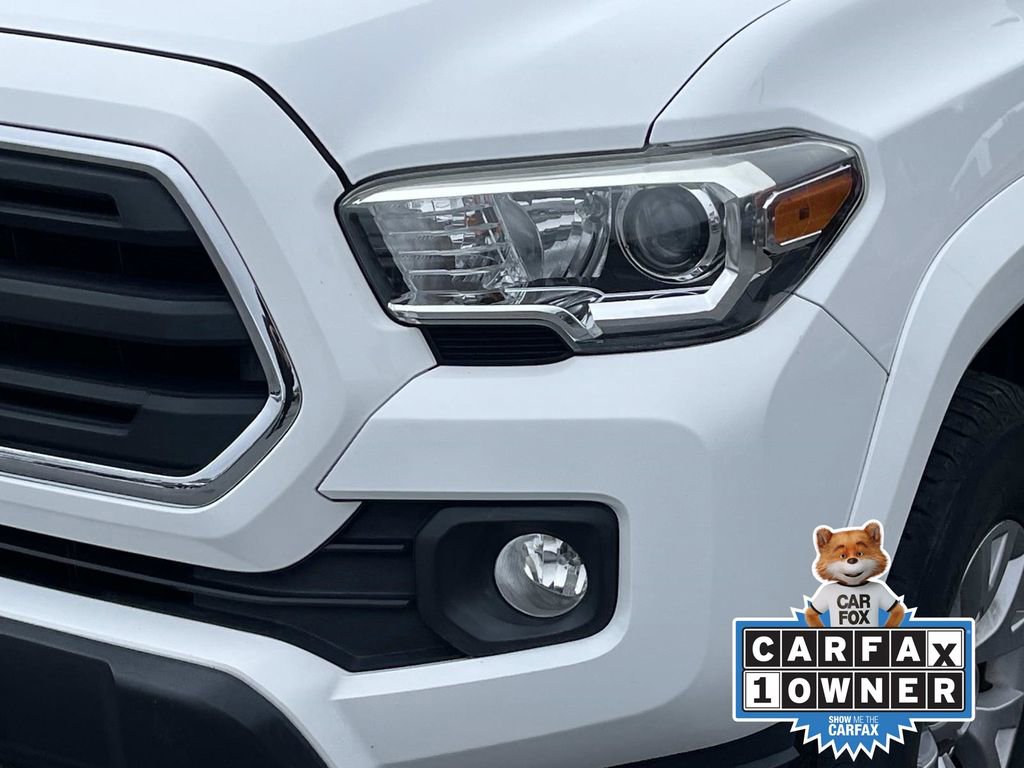 Used 2017 Toyota Tacoma SR5 w/ Tow Package image 10
