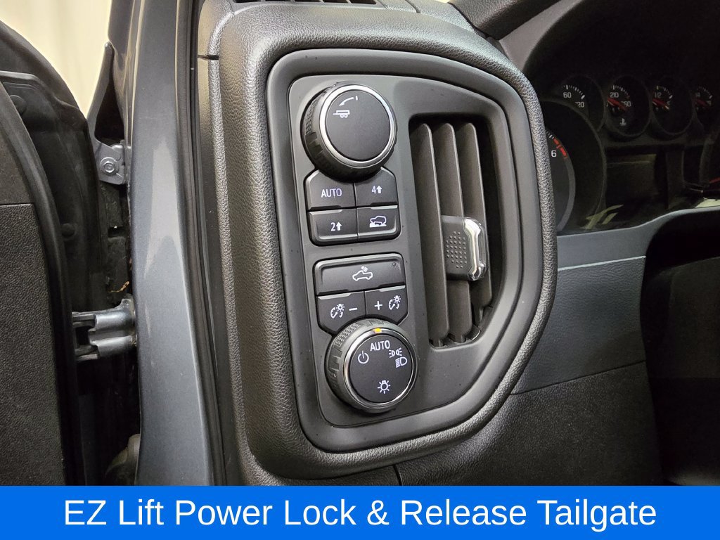 Used 2019 Chevrolet Silverado 1500 Custom w/ Custom Value Package AWD/4WD image 12