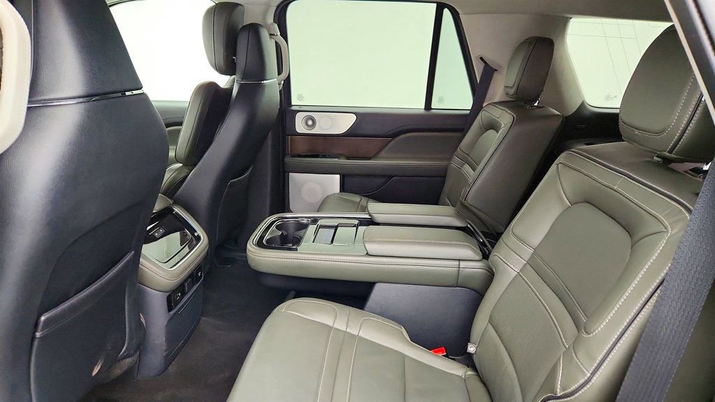Used 2022 Lincoln Navigator Black Label AWD/4WD image 21