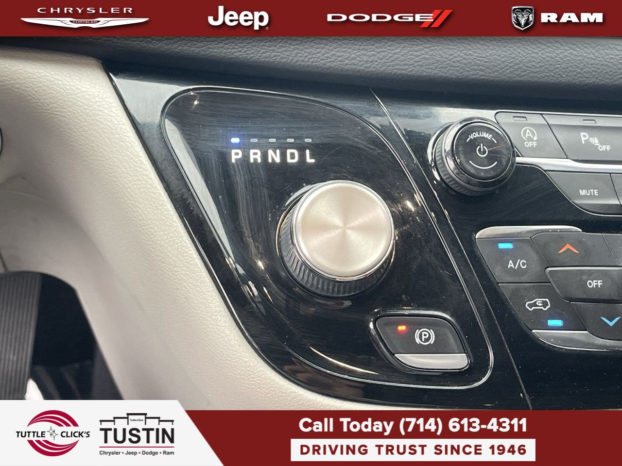 Used 2022 Chrysler Pacifica Touring-L FWD image 26