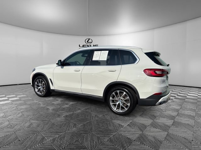 Used 2019 BMW X5 xDrive40i w/ Convenience Package AWD/4WD image 5
