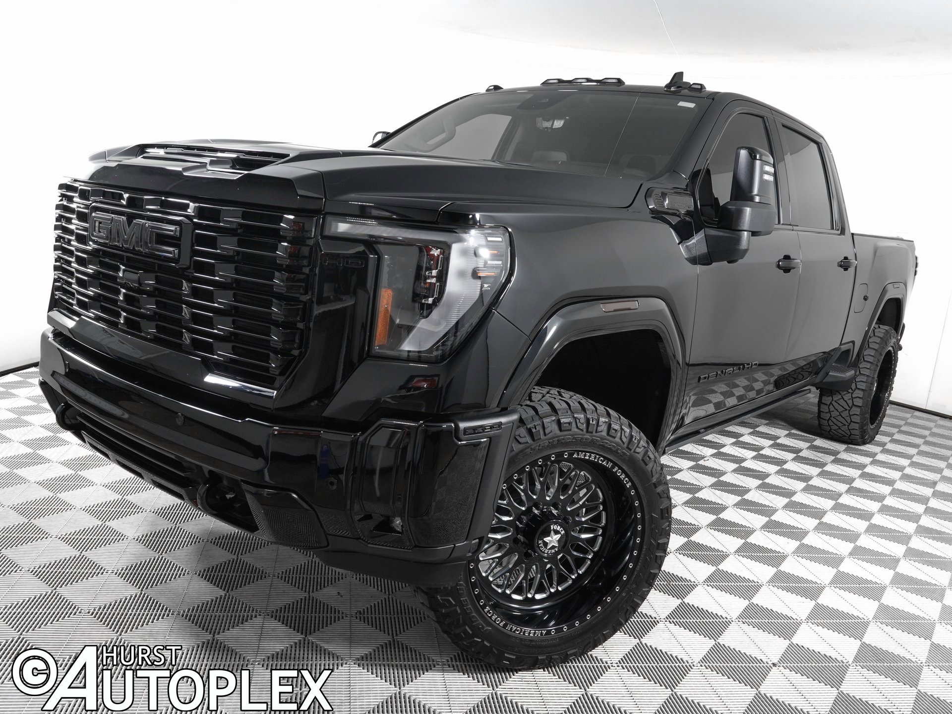 Used 2025 GMC Sierra 2500 Denali w/ Denali Reserve Package image 1