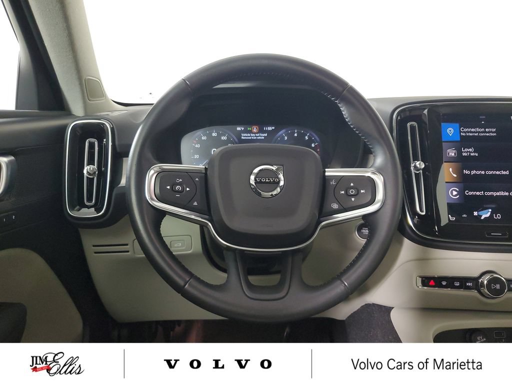 Used 2021 Volvo XC40 T5 Momentum w/ Climate Package AWD/4WD image 13
