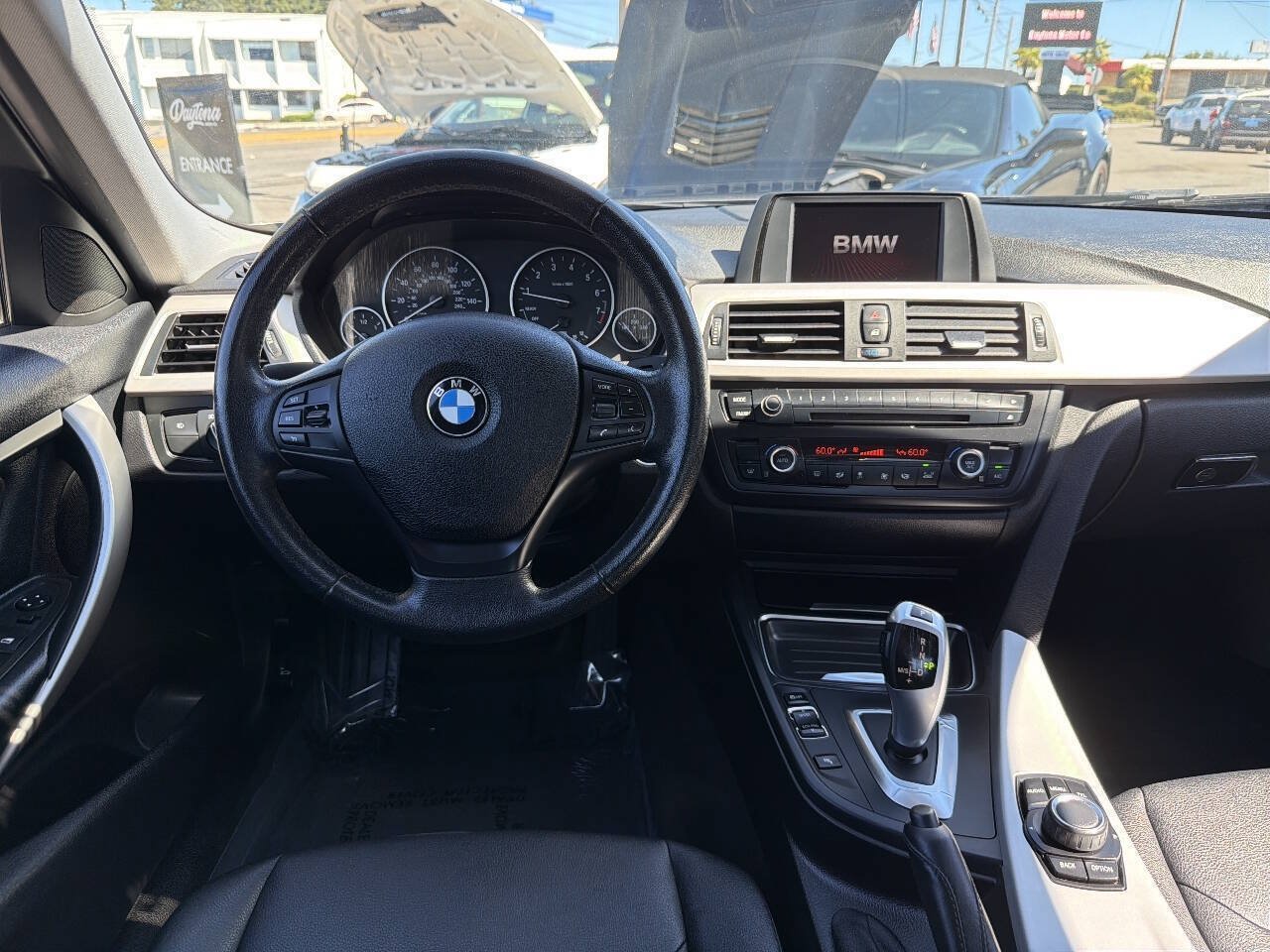 Used 2014 BMW 320i Sedan RWD image 25