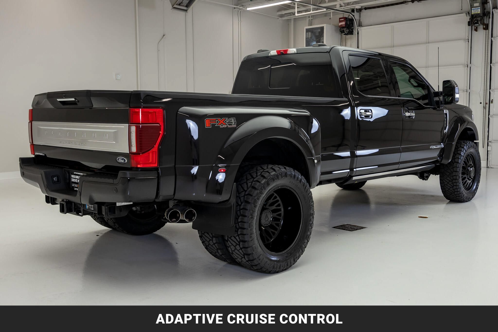 Used 2022 Ford F450 Platinum w/ FX4 Off-Road Package AWD/4WD image 10