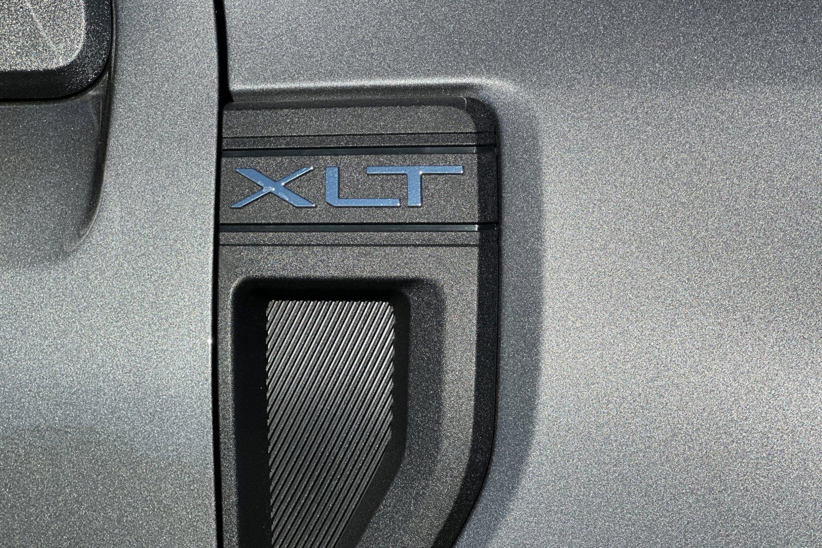 New 2025 Ford Maverick XLT w/ XLT Luxury Package image 30