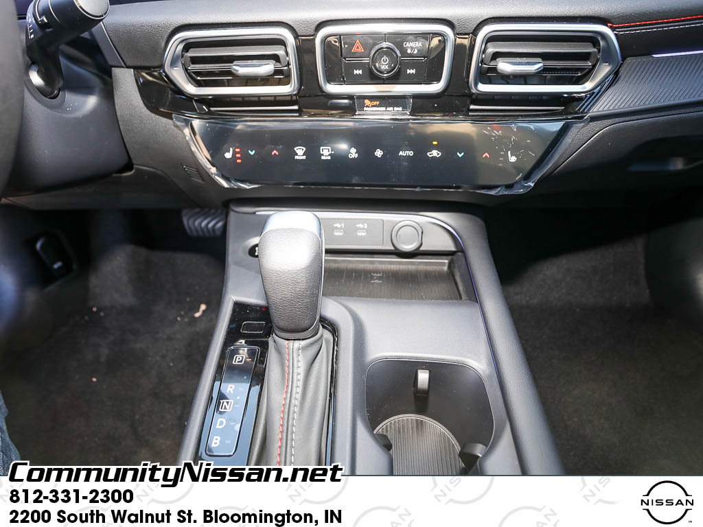 New 2026 Nissan Sentra SR w/ SR Premium Package FWD image 16