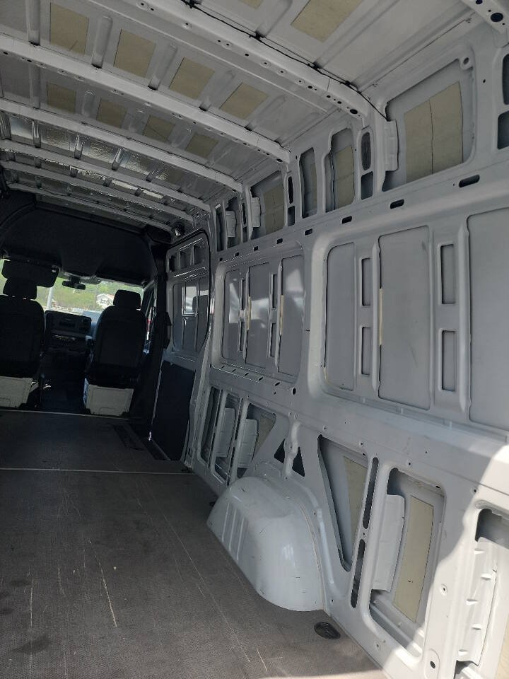 Used 2022 Mercedes-Benz Sprinter 2500 image 9