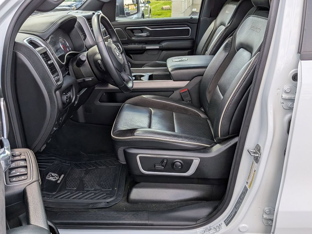 Used 2023 RAM 1500 Laramie AWD/4WD image 10