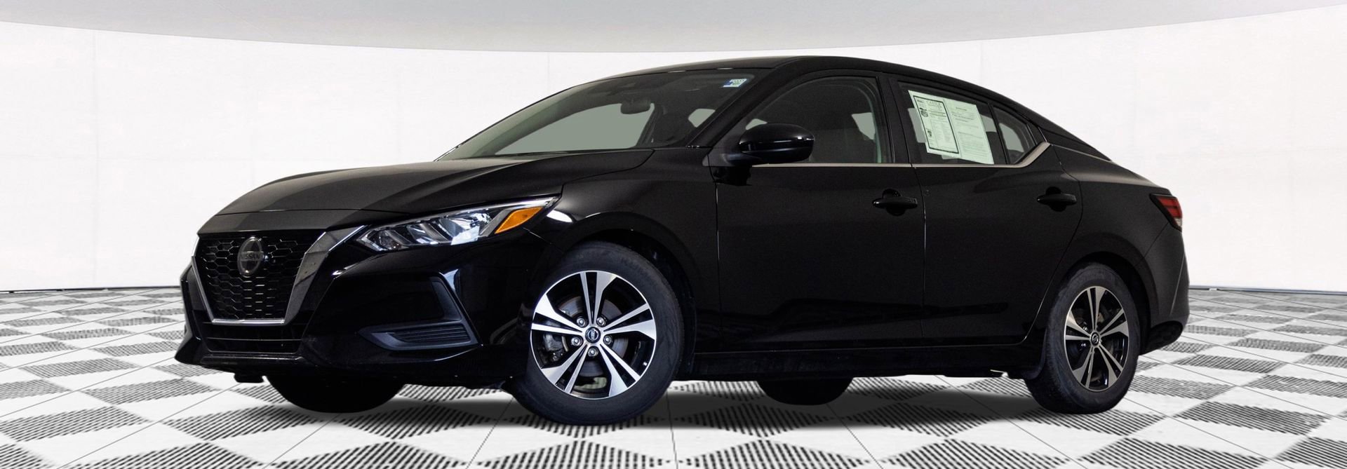 Used 2023 Nissan Sentra SV image 2