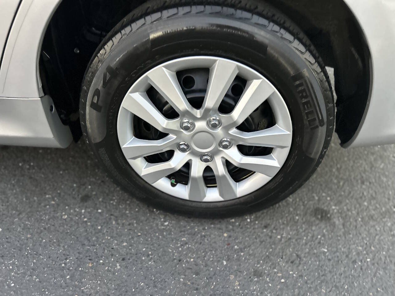 Used 2011 Toyota Corolla LE FWD image 7