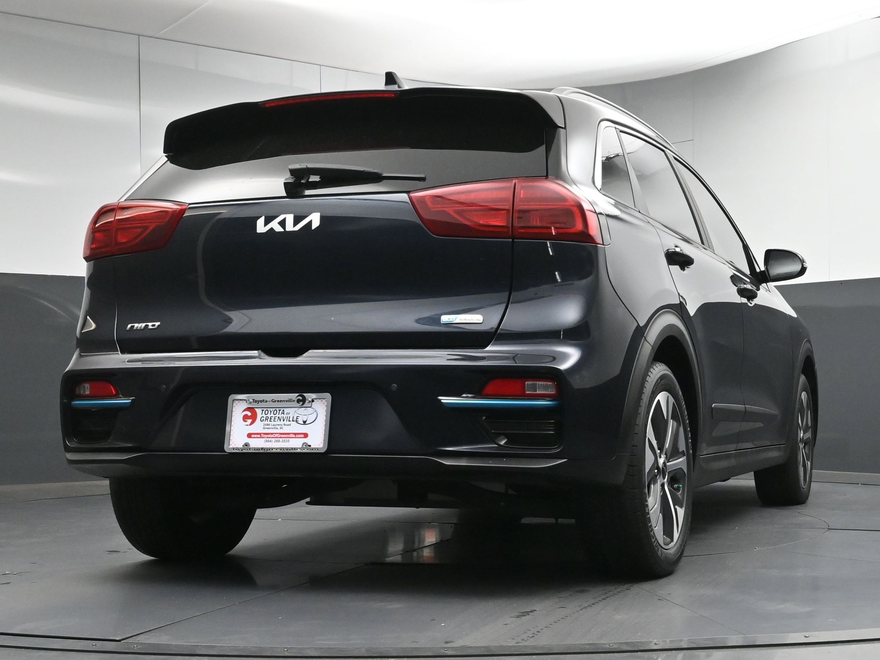 Used 2022 Kia Niro EX Premium image 27