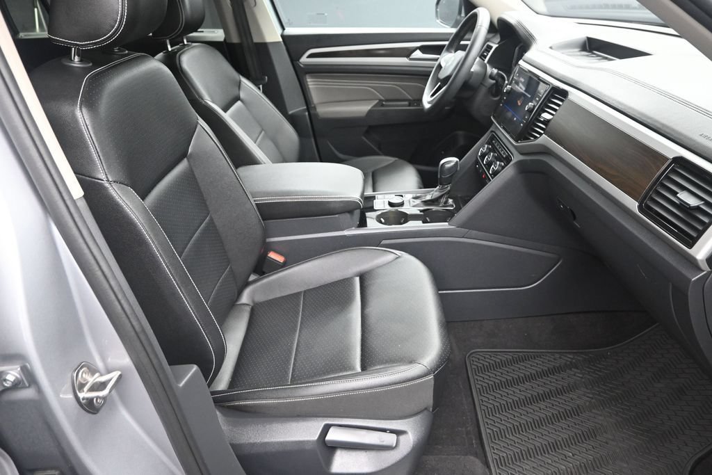 Used 2023 Volkswagen Atlas SE AWD/4WD image 39