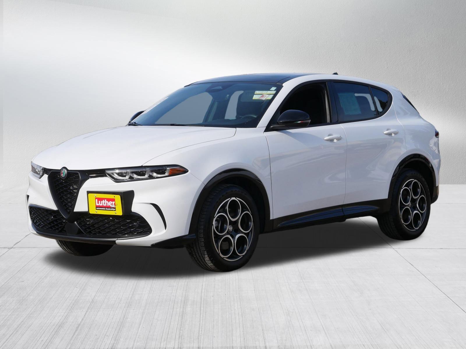 Used 2025 Alfa Romeo Tonale image 3