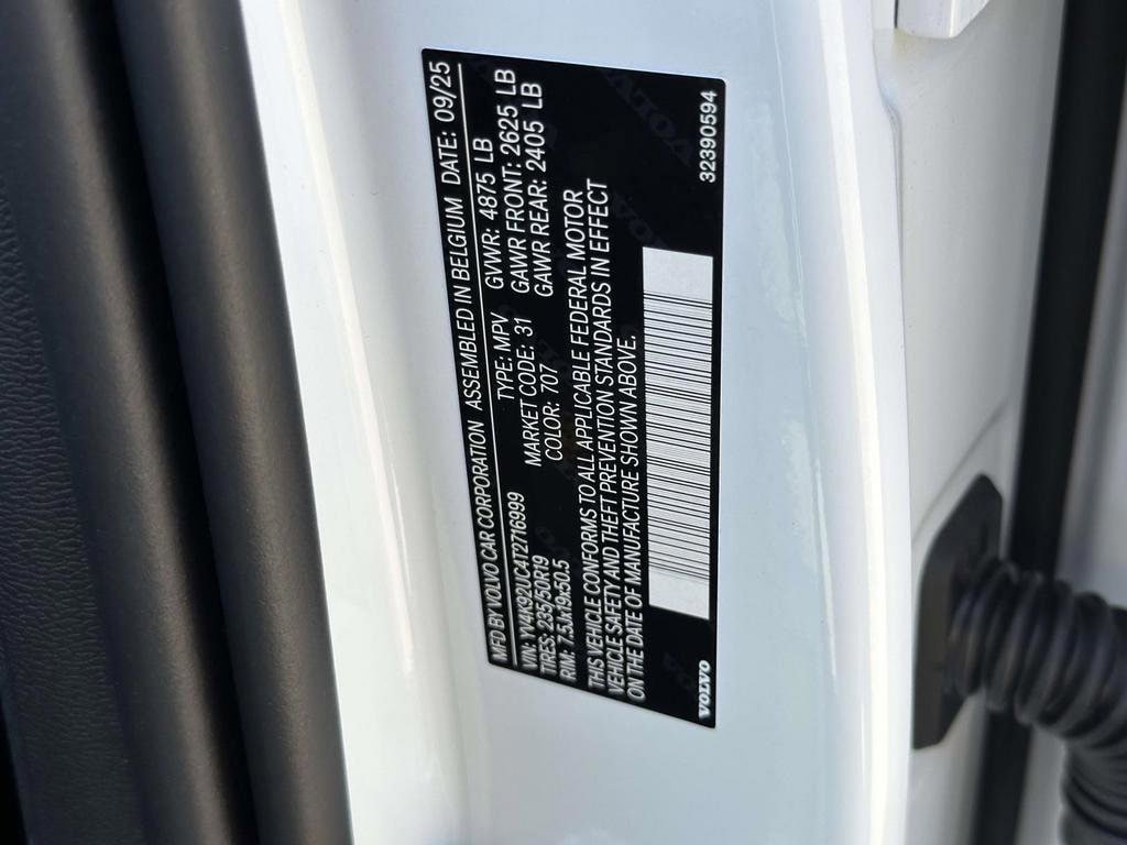 New 2026 Volvo XC40 B4 Plus w/ Protection Package Premier image 26