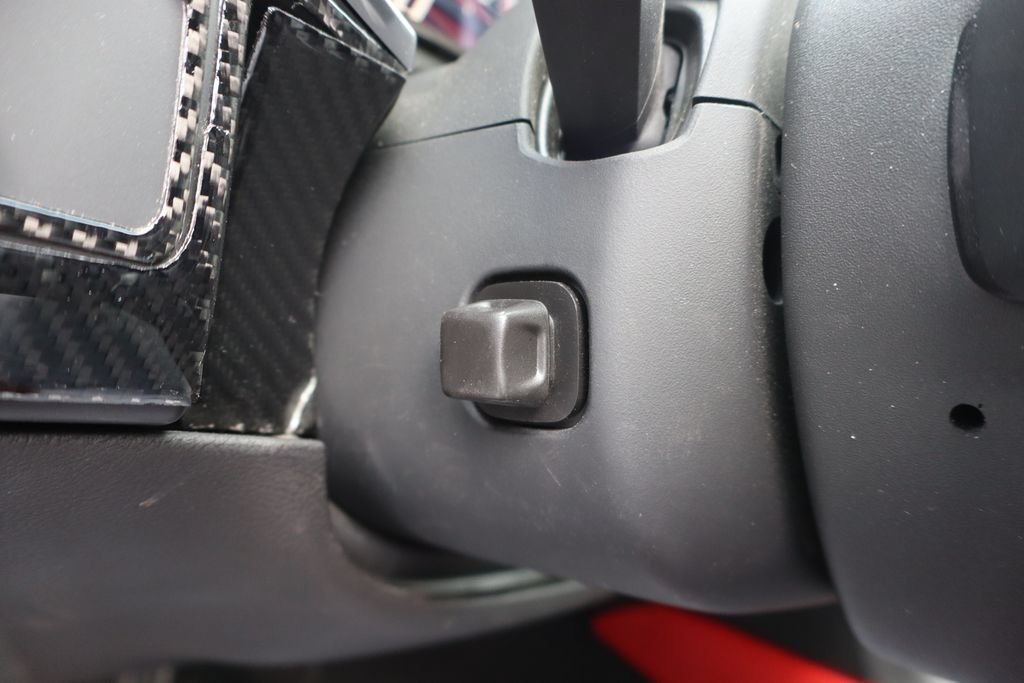Used 2016 Chevrolet Corvette Stingray Coupe w/ 3LT Preferred Equipment Group RWD image 19