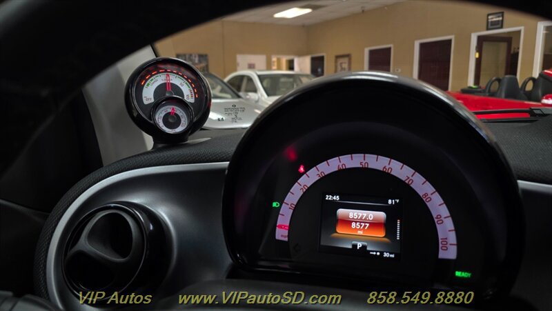 Used 2018 smart fortwo electric drive RWD image 17
