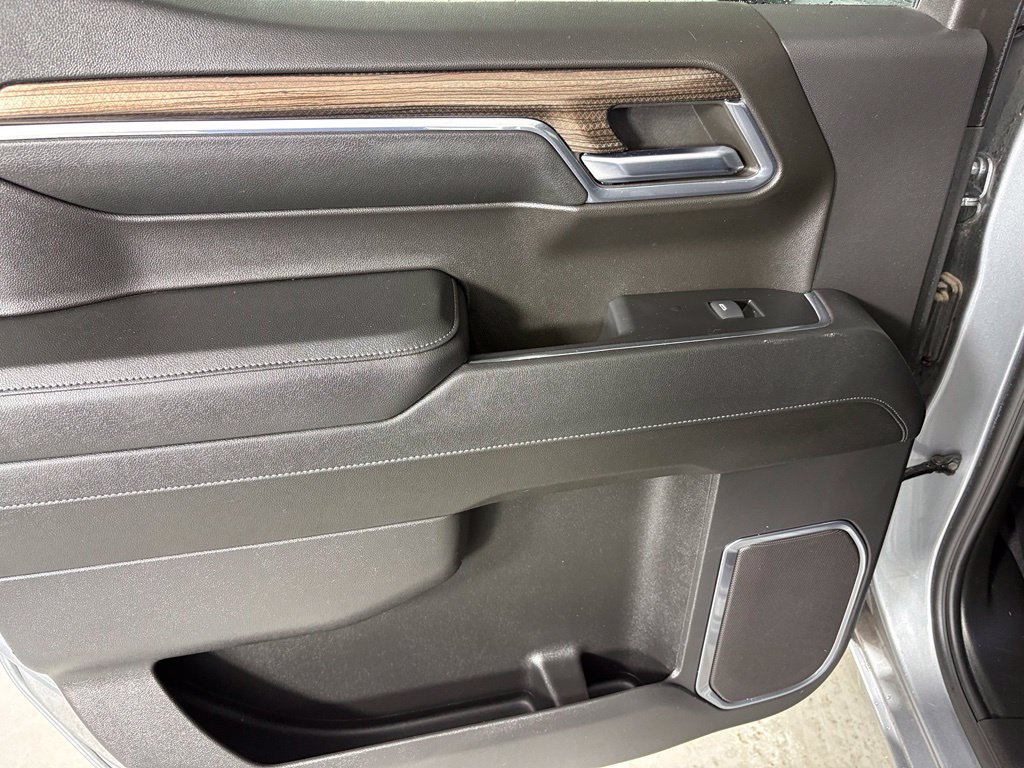 Used 2024 Chevrolet Silverado 1500 LT RWD image 38