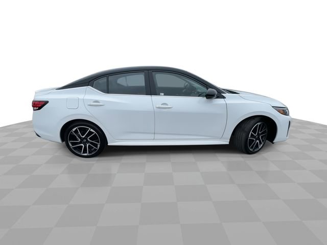 Used 2025 Nissan Sentra SR image 9
