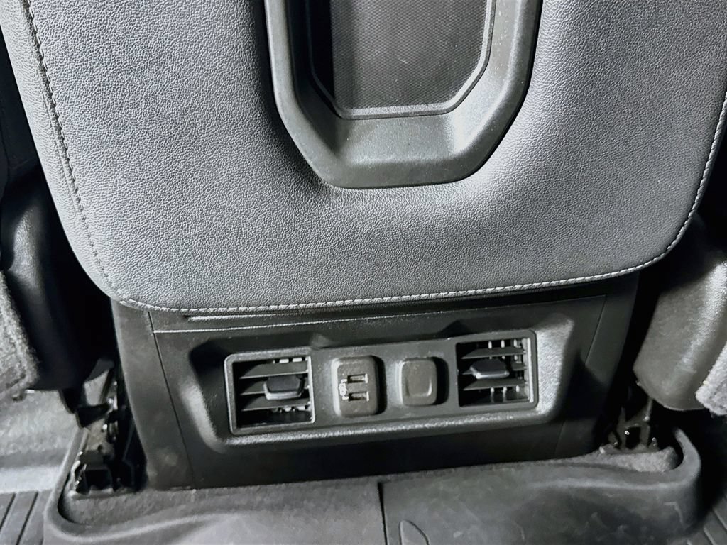 Used 2021 Chevrolet Silverado 1500 LT AWD/4WD image 31