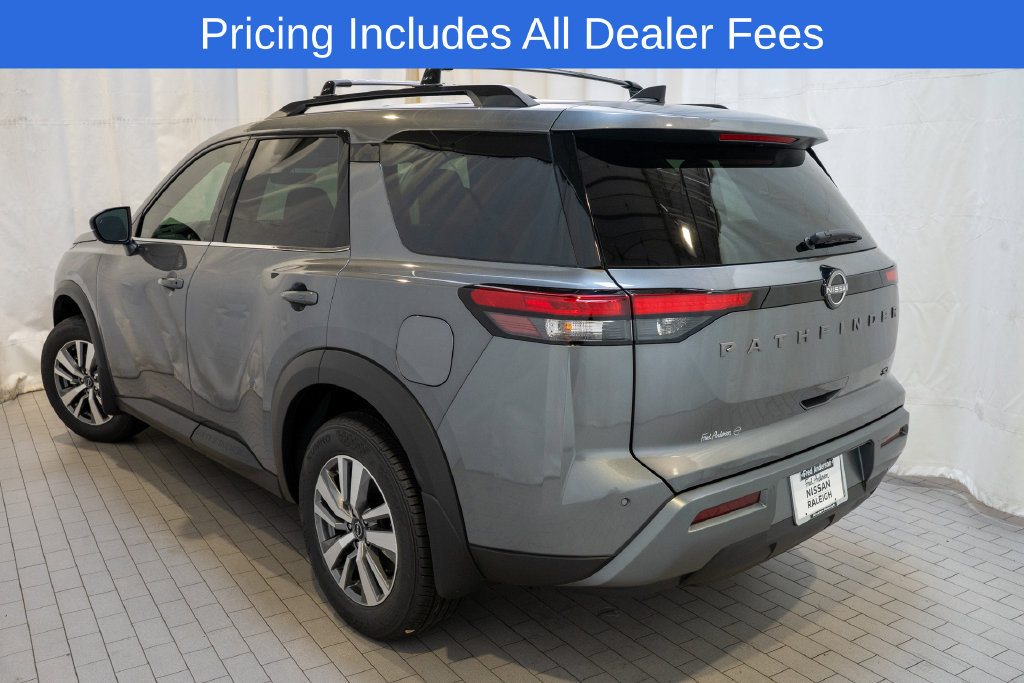 New 2026 Nissan Pathfinder SL FWD image 4