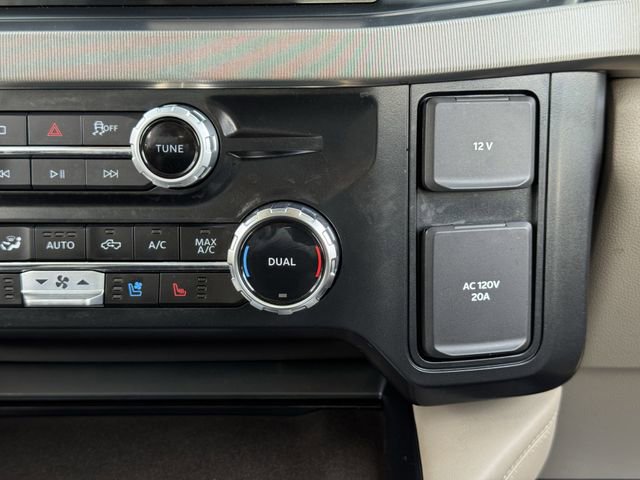Used 2025 Ford F350 Platinum w/ Platinum Plus Package AWD/4WD image 21