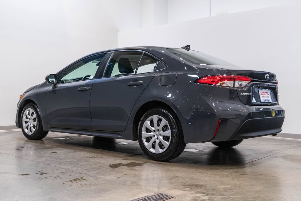 Used 2024 Toyota Corolla LE FWD image 7