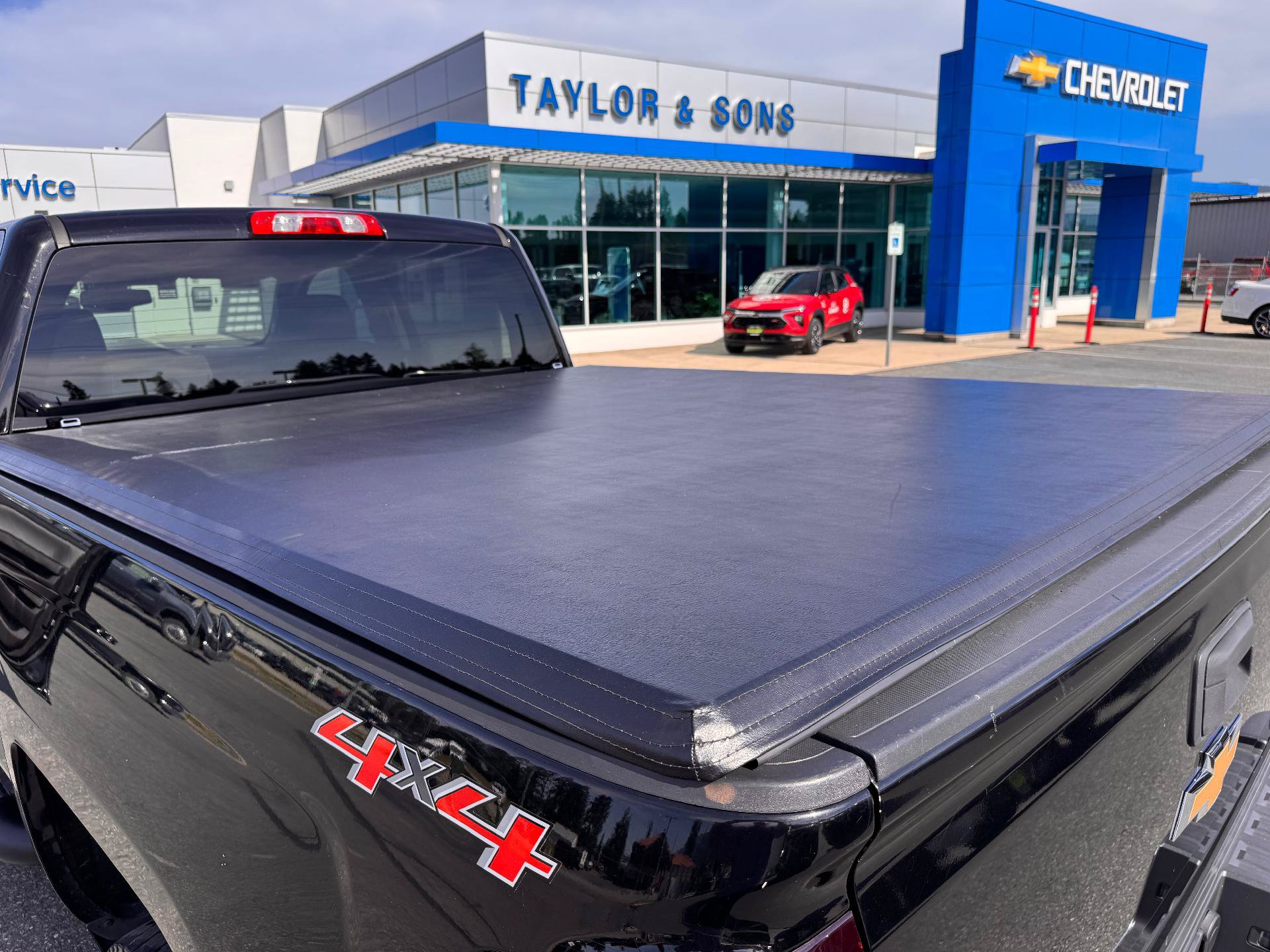 Used 2017 Chevrolet Silverado 2500 LT w/ LT Convenience Package AWD/4WD image 37