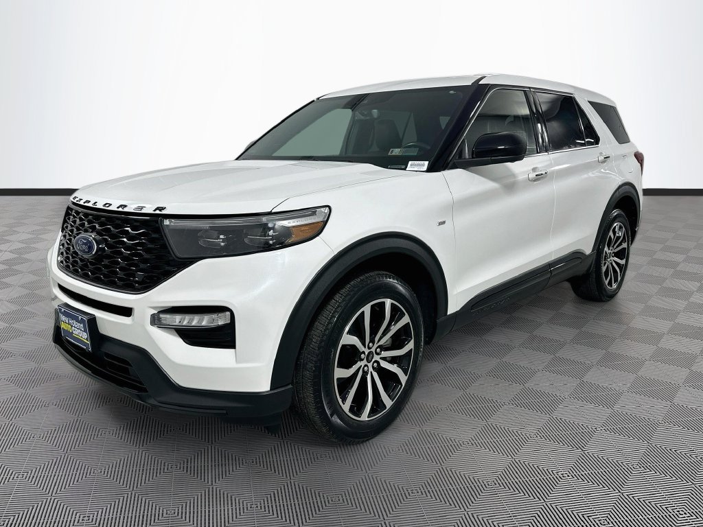 Certified 2022 Ford Explorer ST-Line AWD/4WD image 3