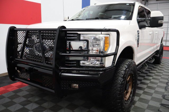 Used 2017 Ford F350 Lariat w/ Lariat Ultimate Package AWD/4WD image 4
