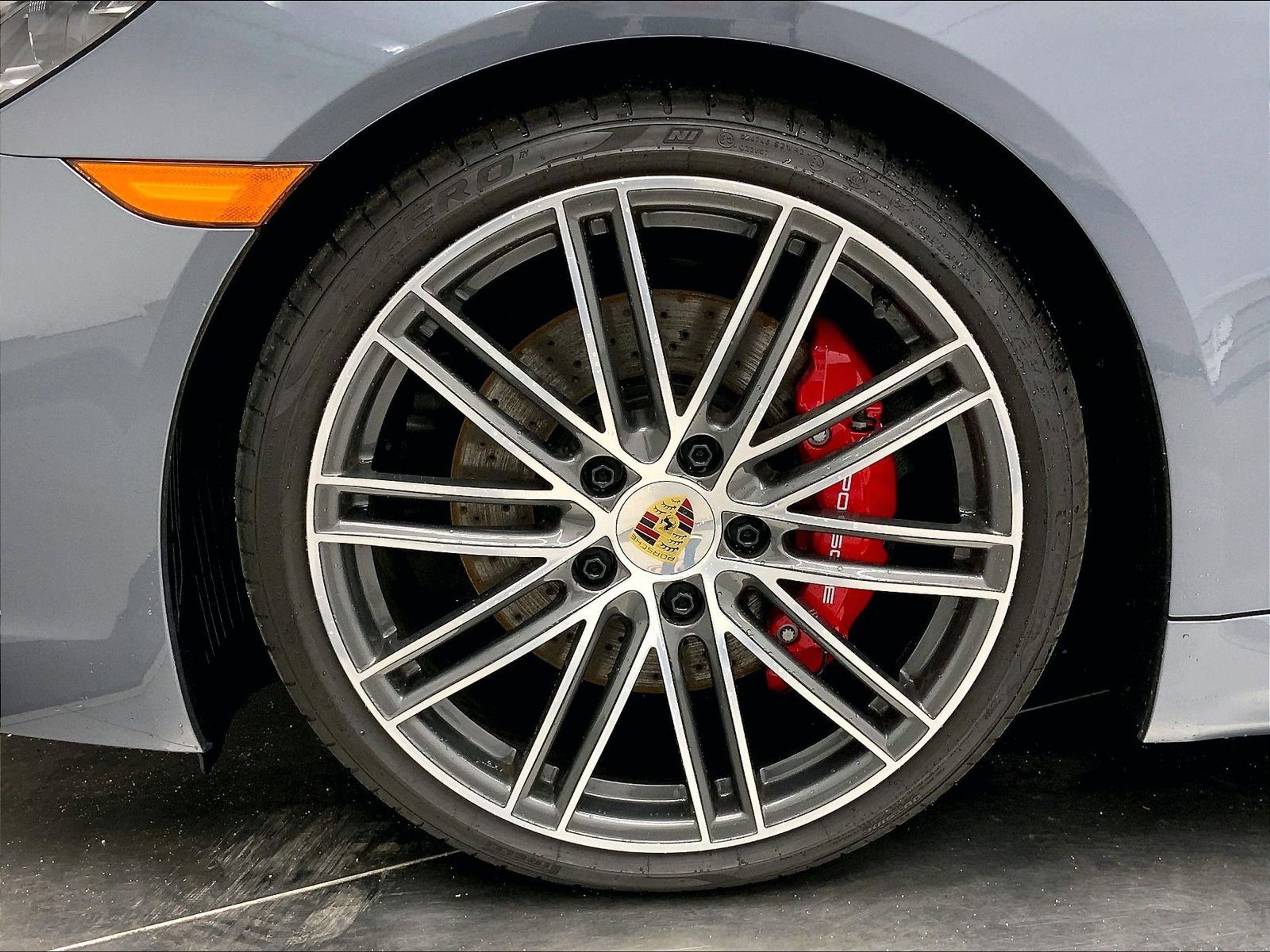 Used 2025 Porsche 718 Boxster GTS RWD image 11