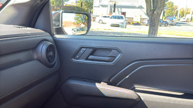 Used 2024 Chevrolet Colorado Trail Boss w/ Technology Package AWD/4WD image 19