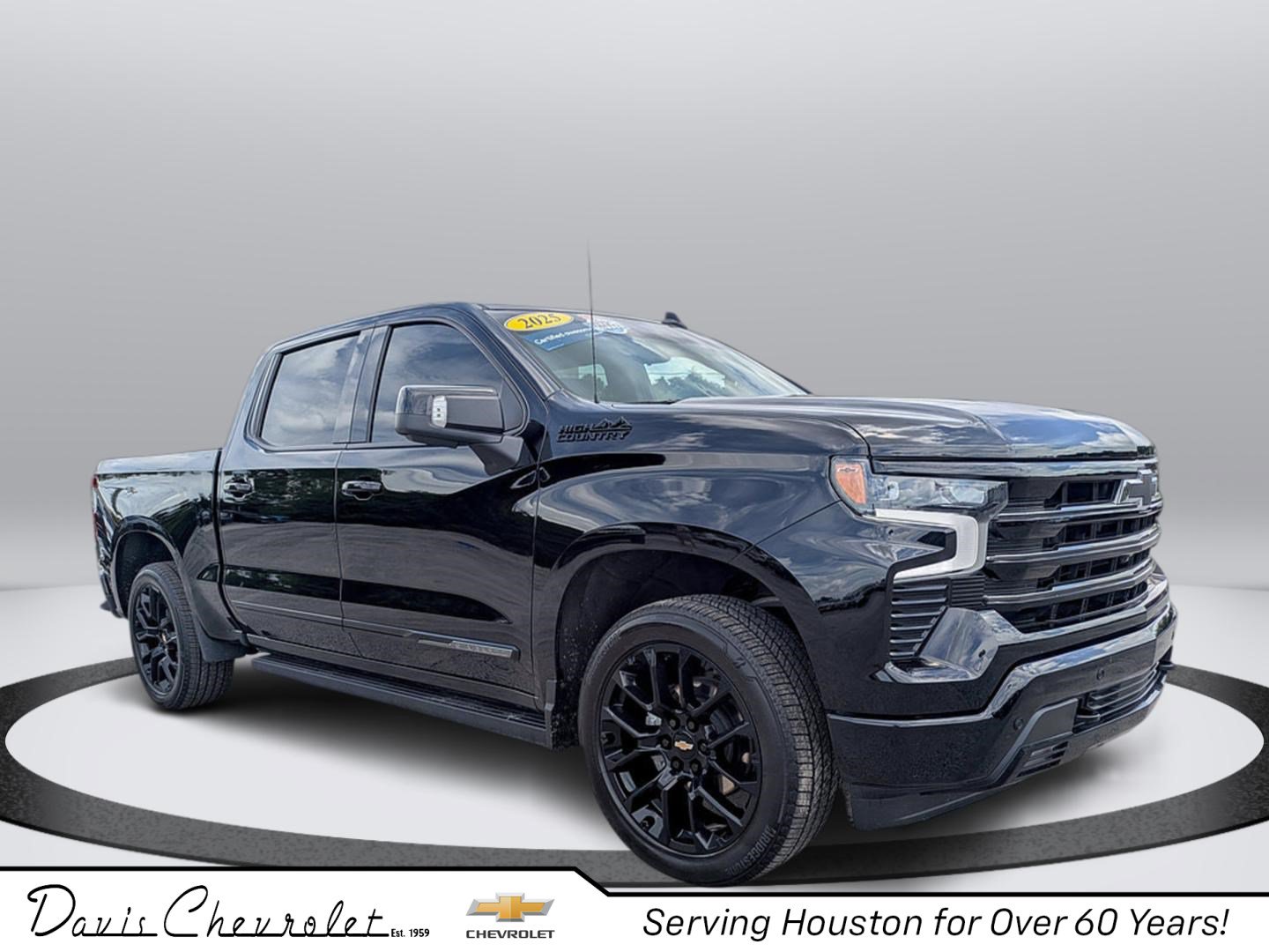 Used 2025 Chevrolet Silverado 1500 High Country w/ Midnight Edition AWD/4WD image 1