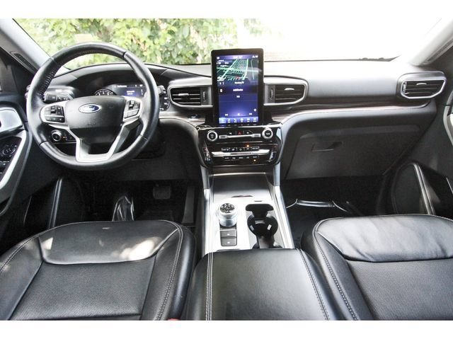 Used 2023 Ford Explorer Limited w/ Limited Technology Package RWD image 8