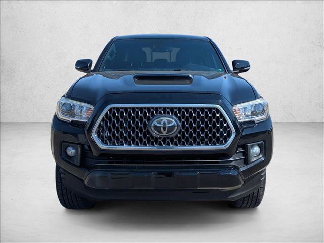 Used 2019 Toyota Tacoma TRD Sport AWD/4WD image 2